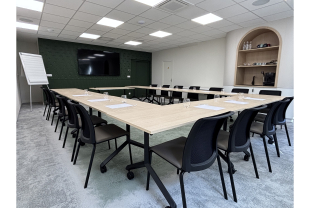 DANIEL MOQUET - Franchise - Salle de presse - Amsterdam Communication