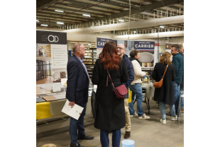 AMBIANCE DRESSING - Aménagement intérieur - Salle de presse - Amsterdam Communication