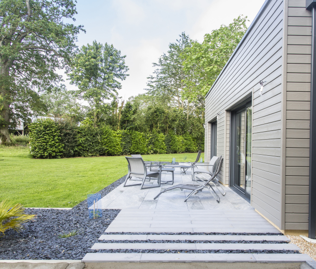 ©Daniel Moquet - dallage extérieur gris pour terrasse