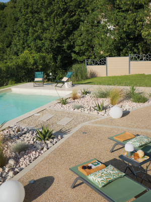 Les matériaux pour la plage de piscine