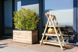 Locataire : quelles solutions sans perçage pour installer une jardinière en cuisine ?